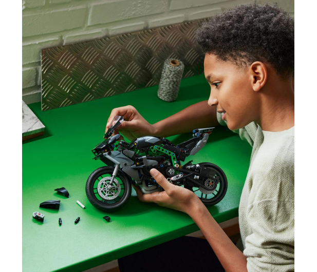 LEGO Technic 42170 Motocykl Kawasaki Ninja H2R - 1220584 - zdjęcie 13
